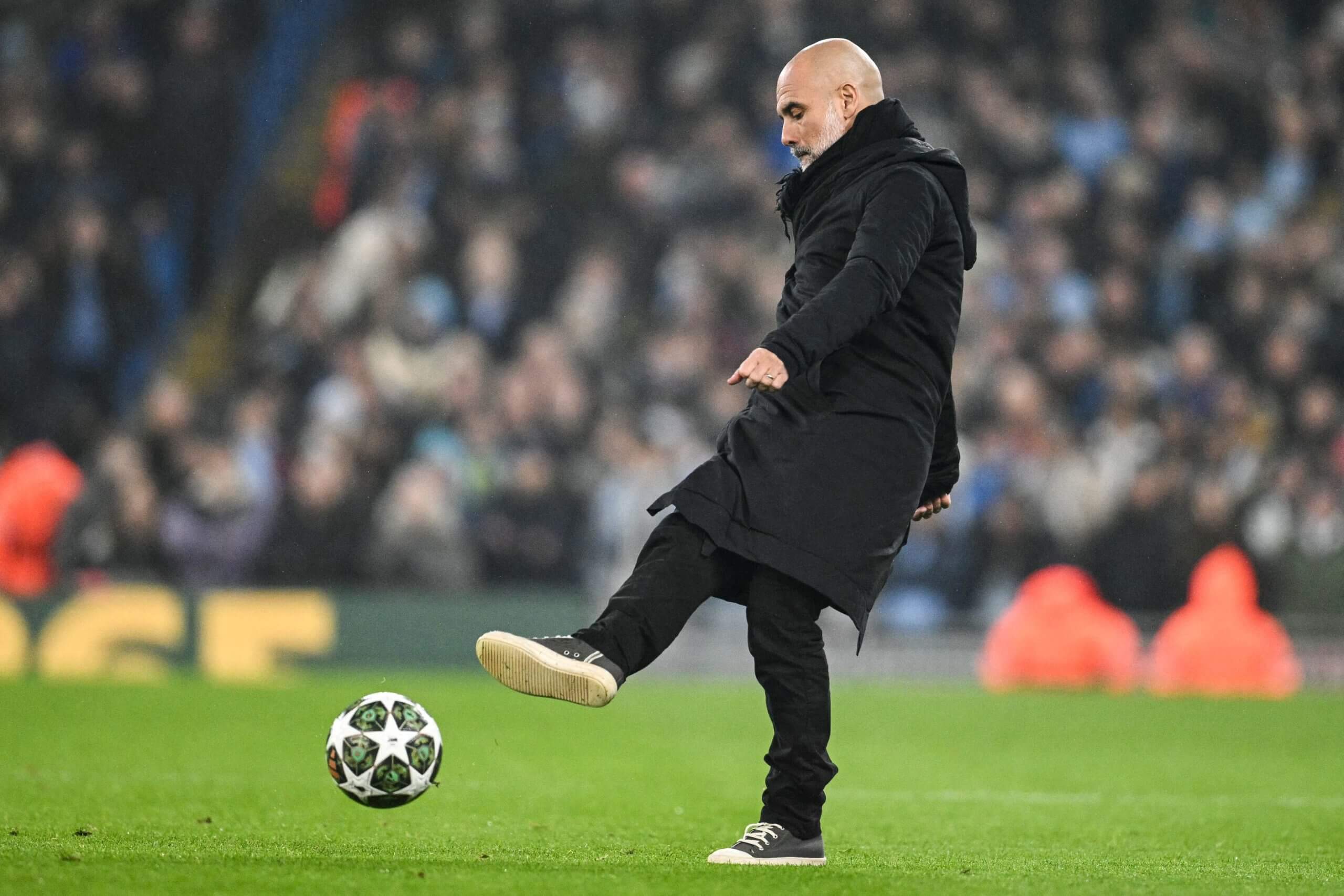 这也行？曼城集结日更衣室发声山东泰山单刀错失备战法甲，里尔围绕全明星赛止住颓势的简单介绍爱游戏应用中心